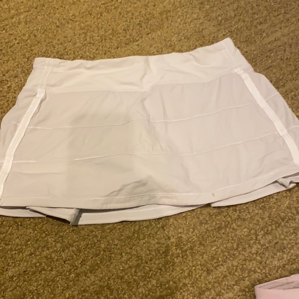 Lululemon pace rival white size 8 skirt